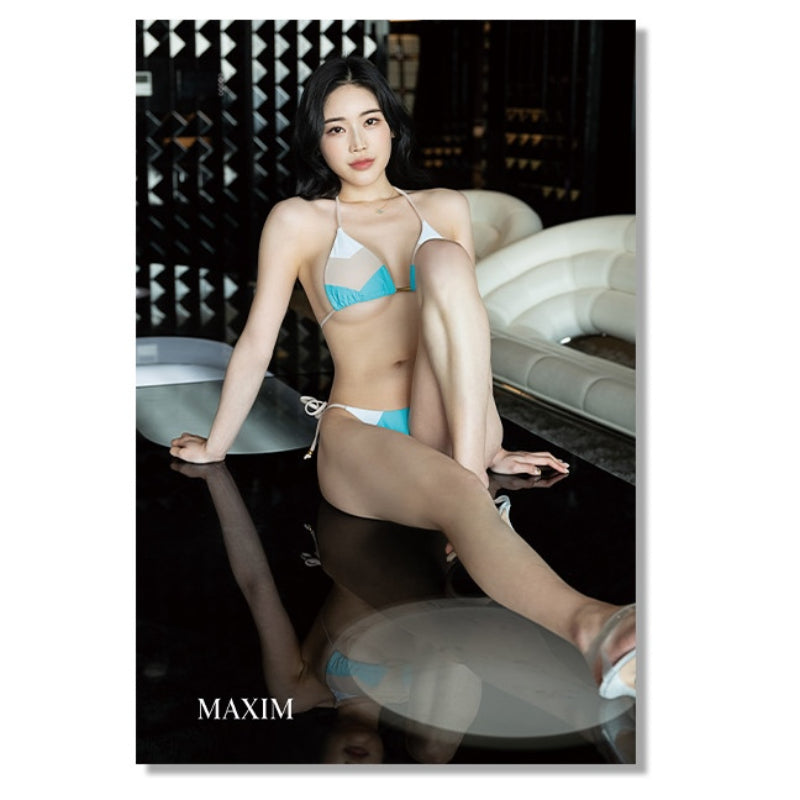 2022 Miss Maxim Rolling Blanket