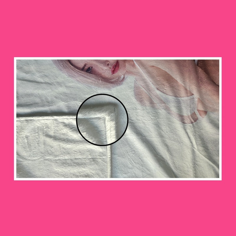2022 Miss Maxim Rolling Blanket